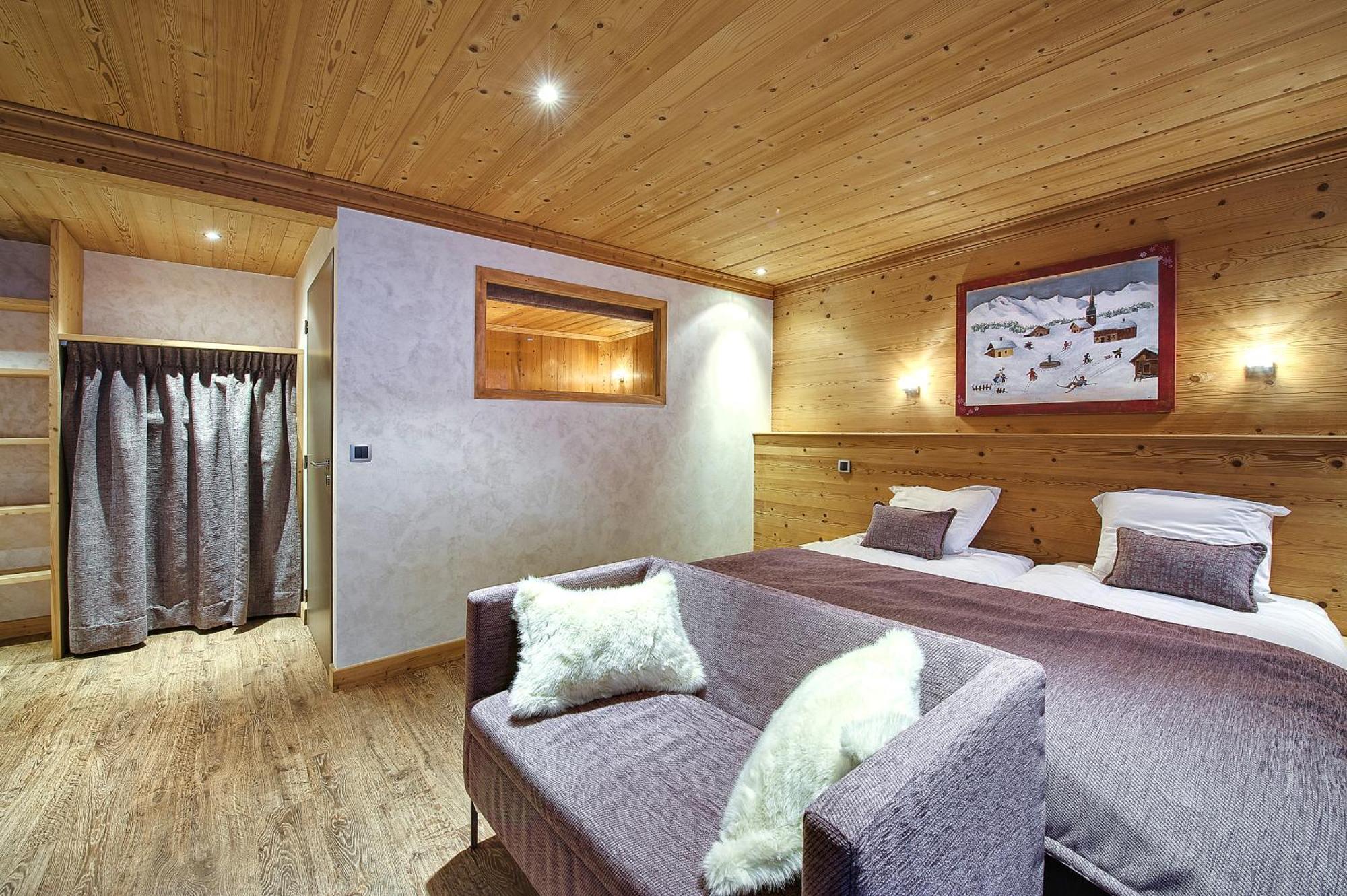 Hotel-Chalet Les Ecureuils Restaurant, Piscine, Garage Le Grand-Bornand Bagian luar foto