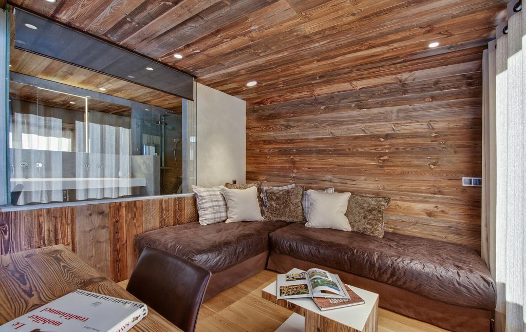 Hotel-Chalet Les Ecureuils Restaurant, Piscine, Garage Le Grand-Bornand Bagian luar foto