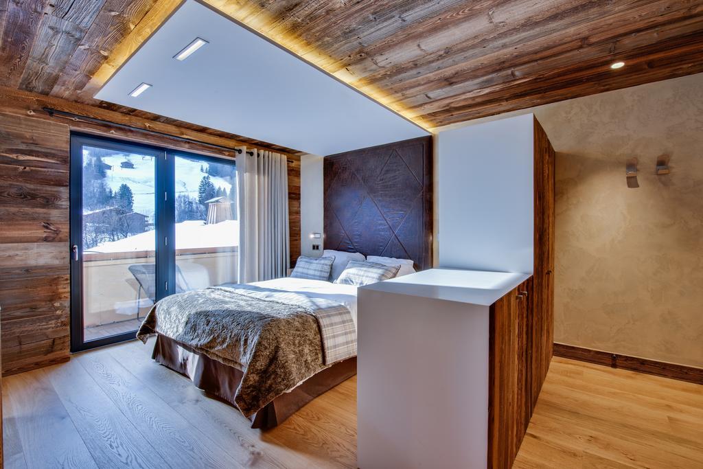 Hotel-Chalet Les Ecureuils Restaurant, Piscine, Garage Le Grand-Bornand Bagian luar foto