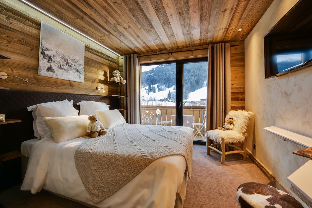 Hotel-Chalet Les Ecureuils Restaurant, Piscine, Garage Le Grand-Bornand Bagian luar foto